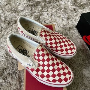 Women’s 7.5 Van’s Classic Slip On